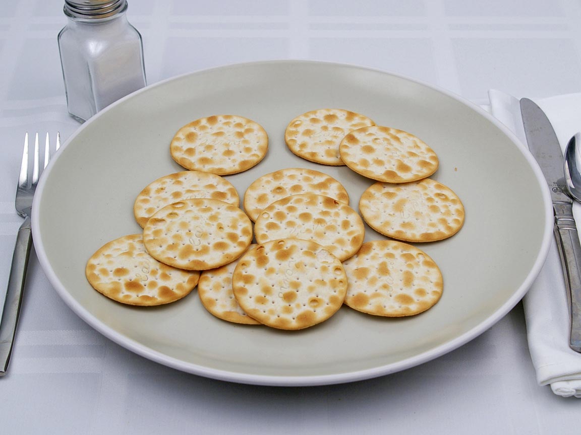 Calories in 12 cracker(s) of Carr's Table Water Crackers