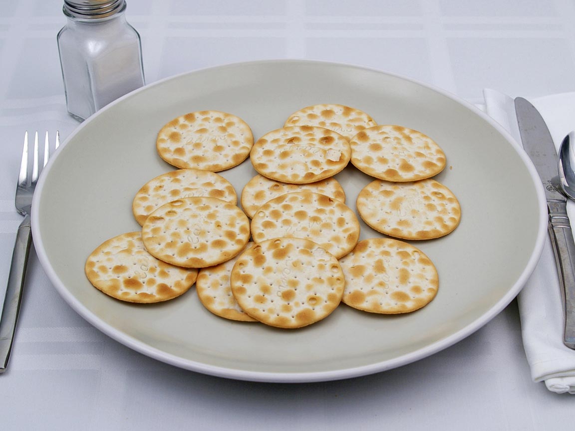 Calories in 13 cracker(s) of Carr's Table Water Crackers