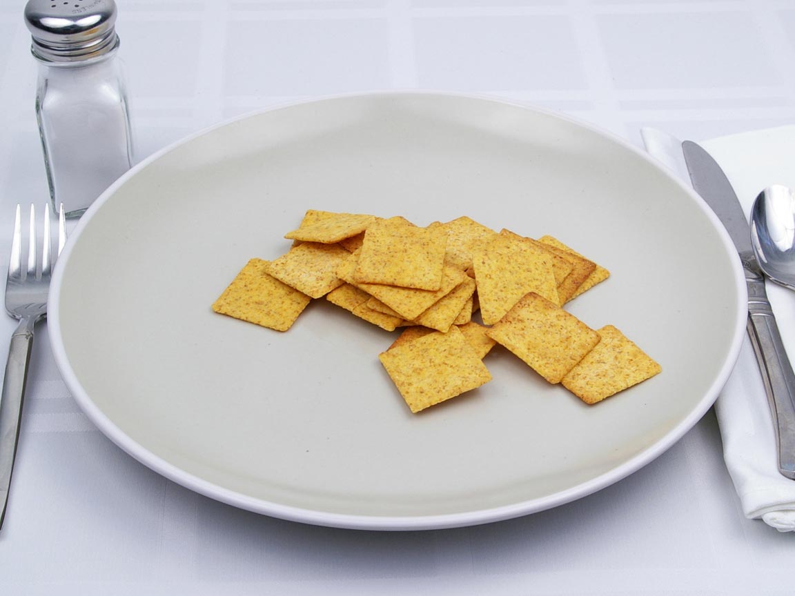 Calories in 24 cracker(s) of Wheat Thins Crackers - Hint of Salt