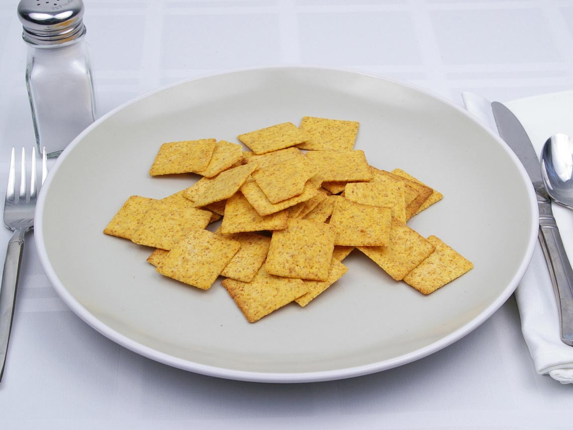 Calories in 40 cracker(s) of Wheat Thins Crackers - Hint of Salt