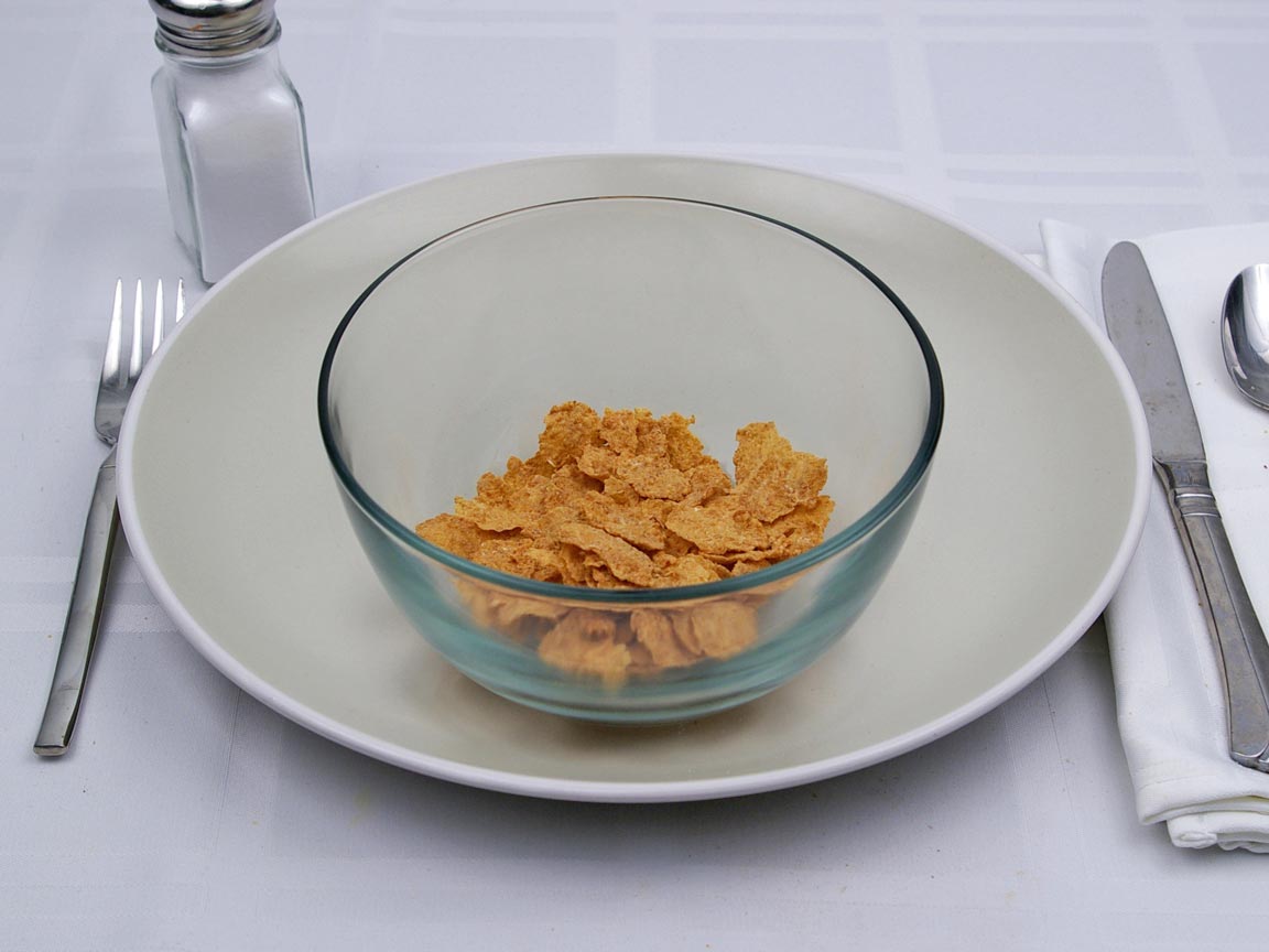 Calories in 0.5 cup of Wheaties Cereal