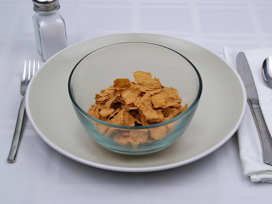 Calories in 1.5 cup of Wheaties Cereal