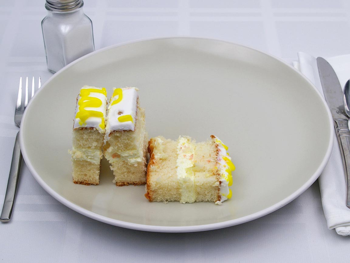 Calories in 3 piece of White Sheet Cake - Frosted
