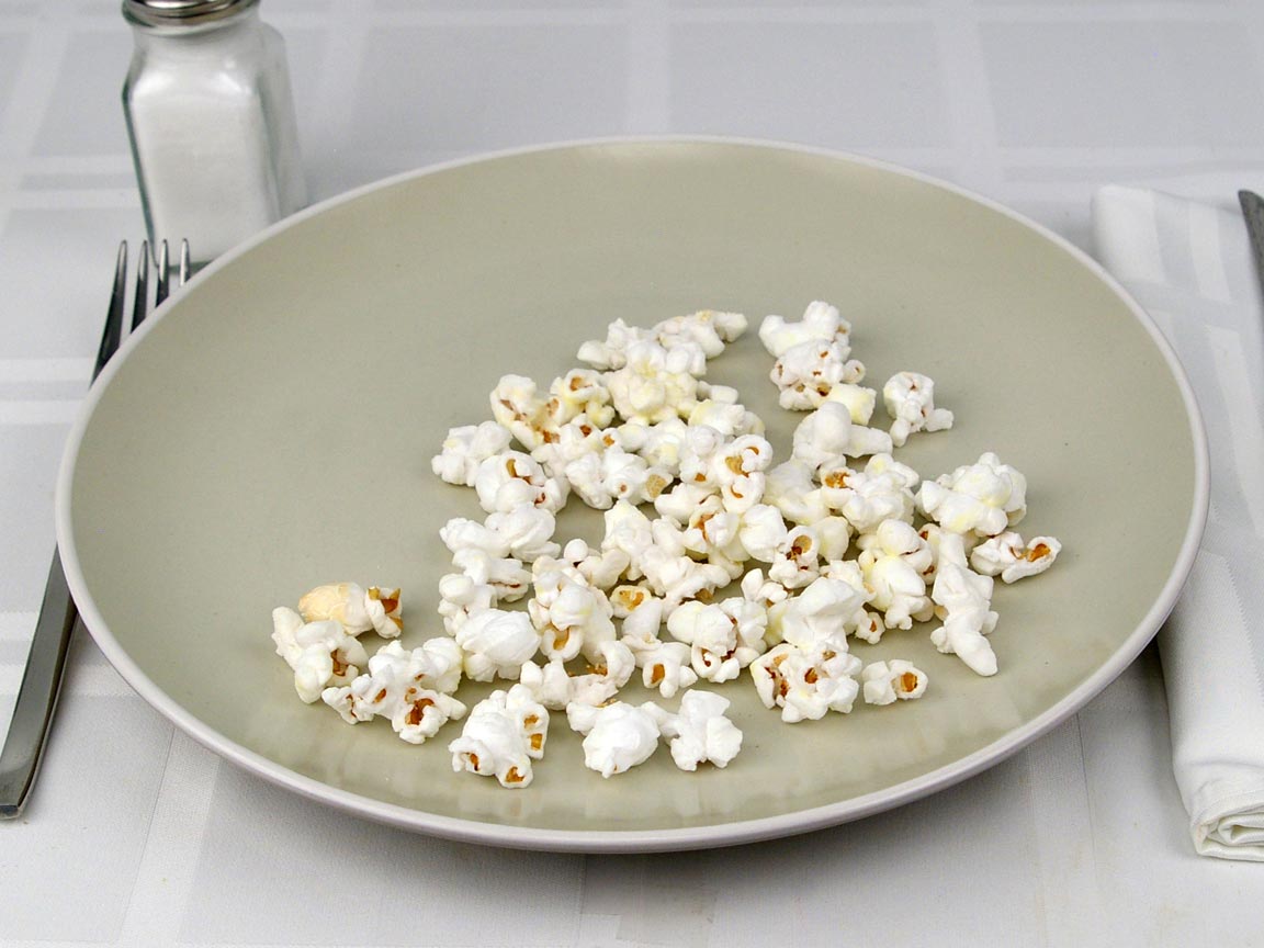 Calories in 0.75 cup(s) of White Cheddar Popcorn
