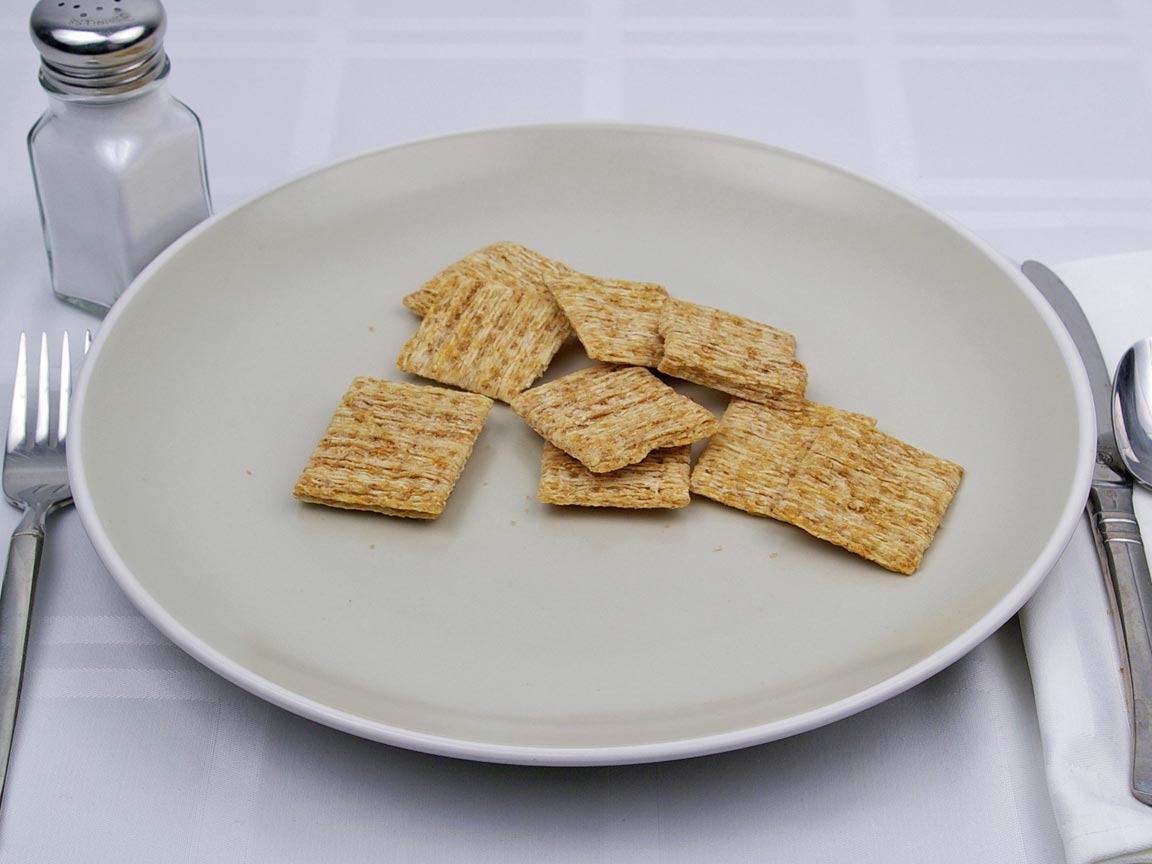 Calories in 10 cracker(s) of Triscuit Woven Wheat Crackers - Reduced Fat