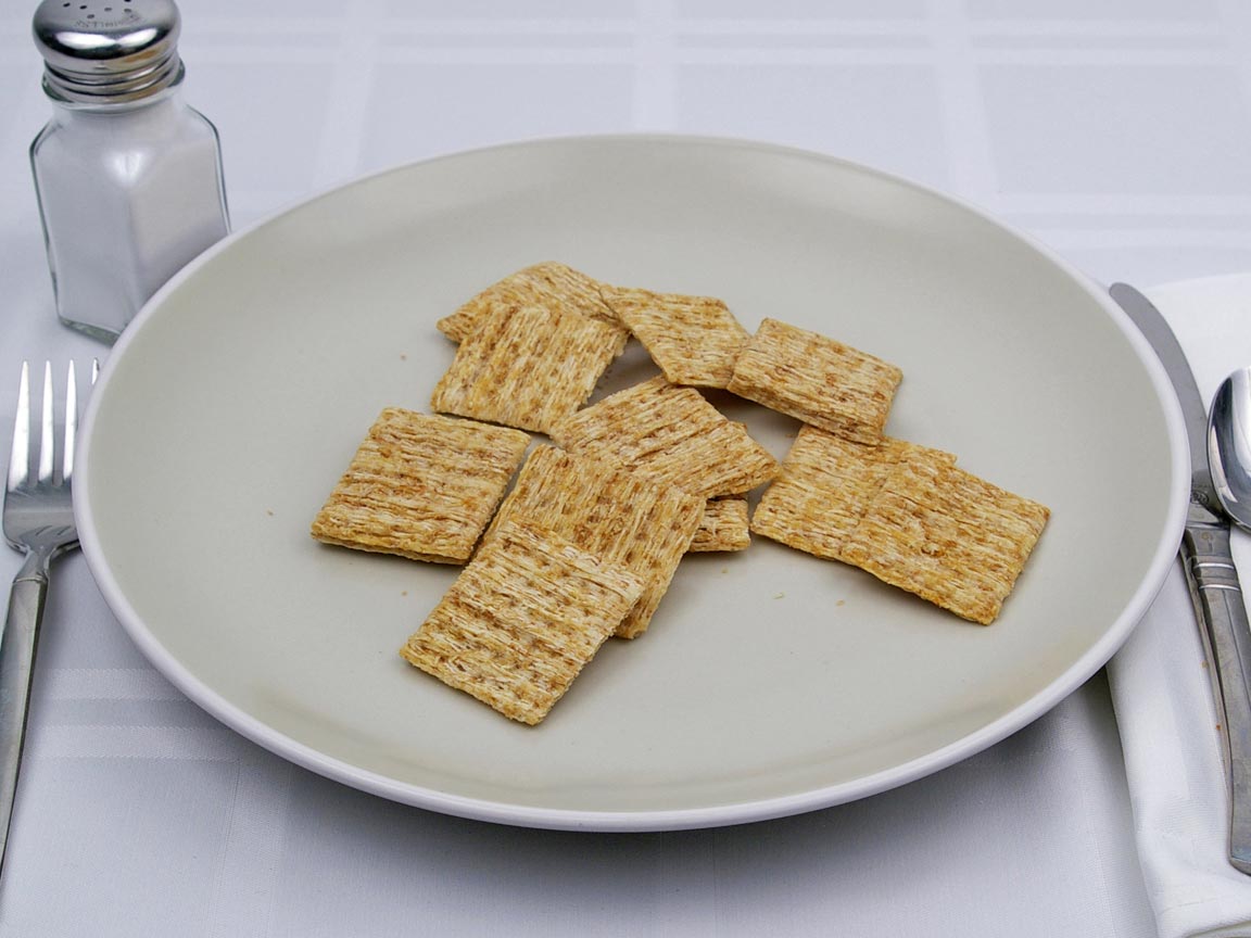 Calories in 12 cracker(s) of Triscuit Woven Wheat Crackers