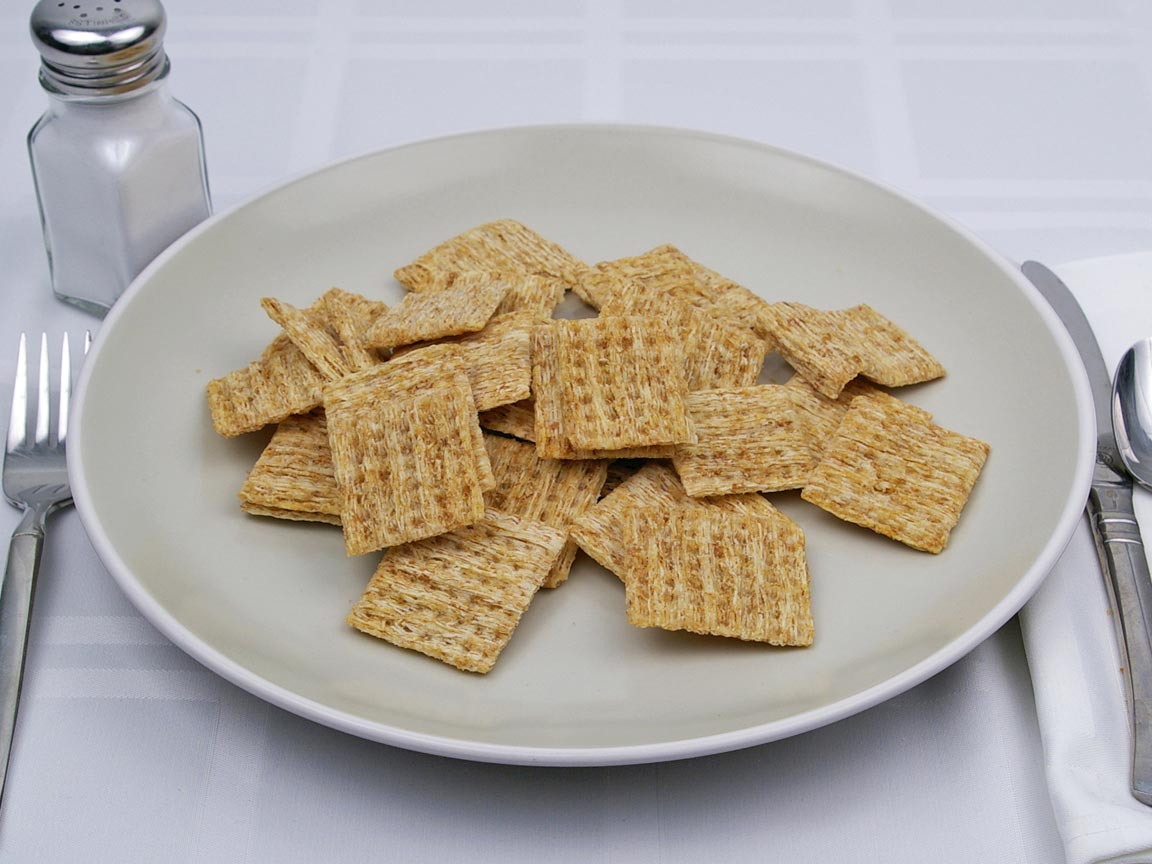 Calories in 26 cracker(s) of Triscuit Woven Wheat Cracker - Original