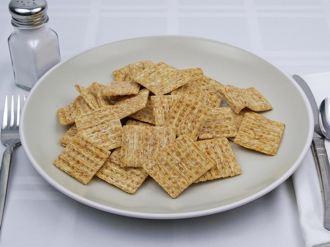 Calories in 30 cracker(s) of Triscuit Woven Wheat Crackers - Reduced Fat
